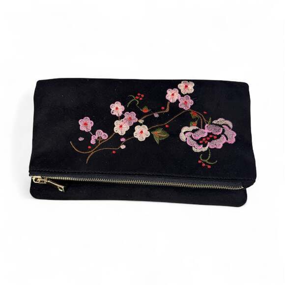 Unbranded Handbags - Embroidered crossbody with Chain. Suede Feel